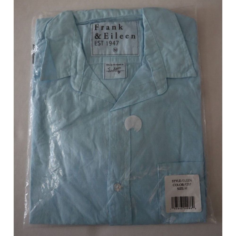 Frank & Eileen Women's Sz M Blue Eileen Relaxed Button-Up Long Sleeve Shirt $278
